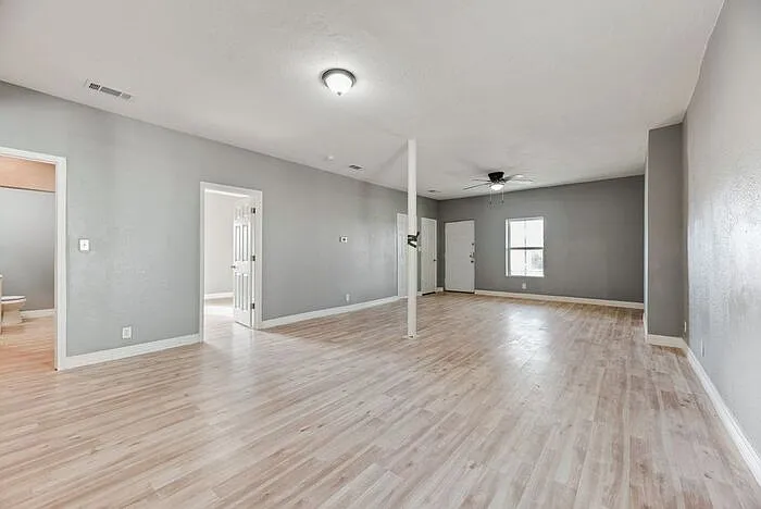 3 bed, 2.0 bath, 1536 sqft, $1,549 — Photo 3