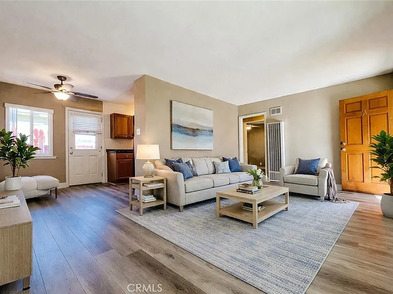 2536 Orange Ave #F — Photo 1