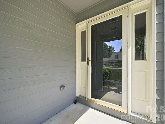 4th image of 167 Sea Island Blvd