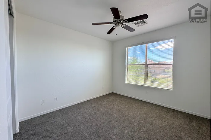 10260 E White Feather Ln #2015 — Photo 15