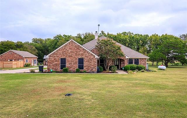 1st image of 606 County Road 4444