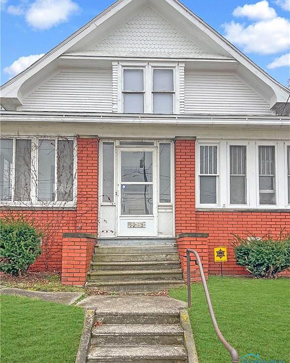 2nd image of 1219 Western Ave