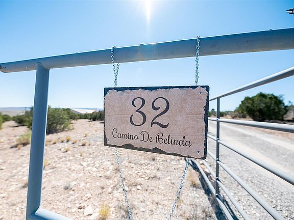 2nd image of 32 Camino De Belinda