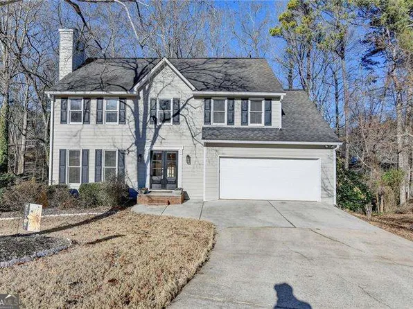 711 Providence Dr, Lawrenceville, GA 30044