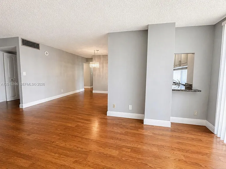 17011 N Bay Rd #503 — Photo 4