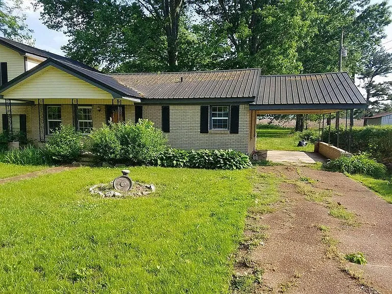 319 Mount Moriah St — Photo 1
