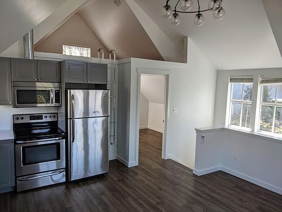 5th image of 6011 33rd Ave NE Unit A