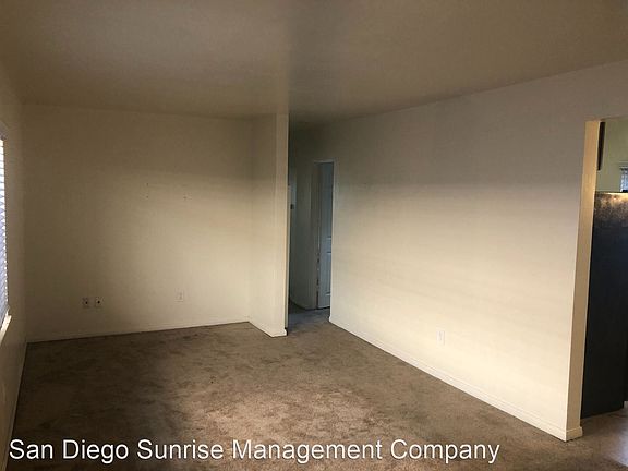 5th image of 2045 Garnet Ave Unit B
