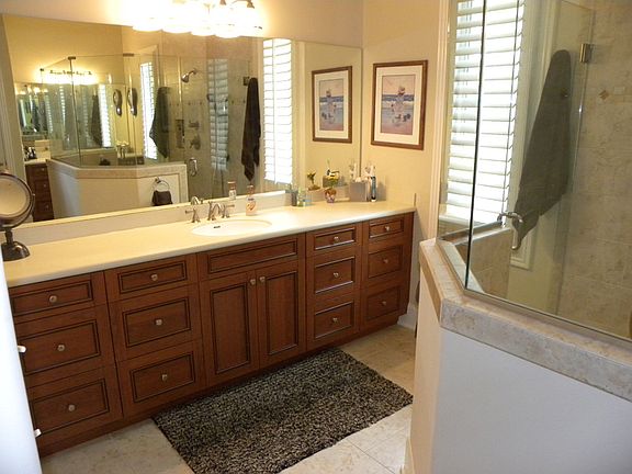 Master Vanity 1