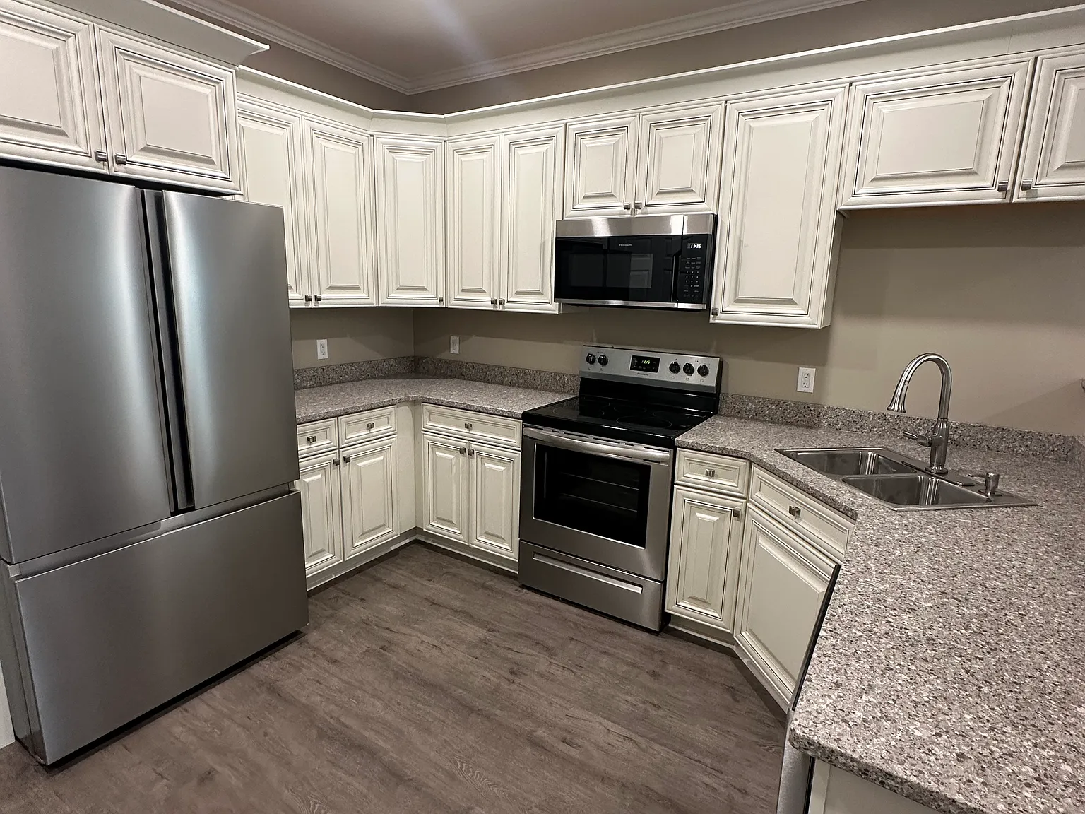 1180 Alvin Geiger Rd — Photo 3