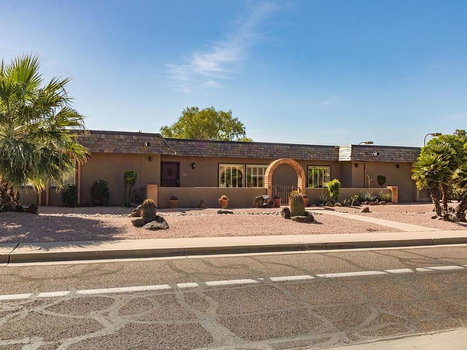 1st image of 45 W Moon Valley Dr