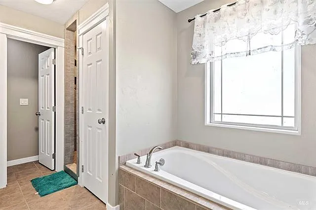 2495 E 3758 N — Photo 9