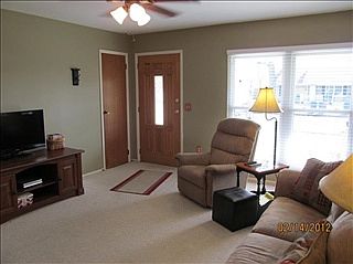 3rd image of 2042 Drummond Dr
