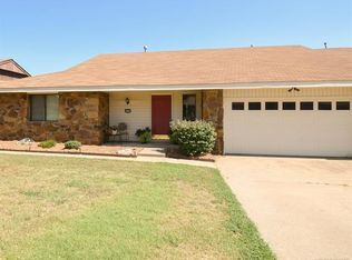 6712 Abbey Rd, Bartlesville, OK 74006