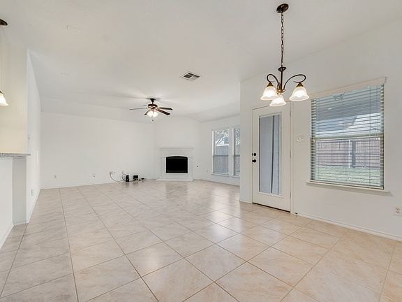 3rd image of 300 Noel Dr