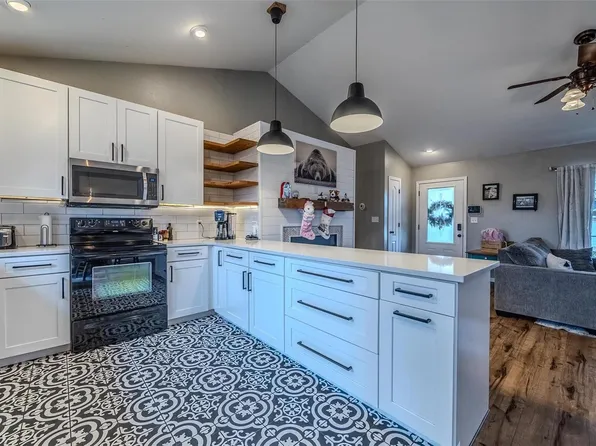 22820 Return Ln, Waynesville, MO 65583
