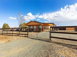20565 E Ash Creek Rd, Mayer, AZ 86333