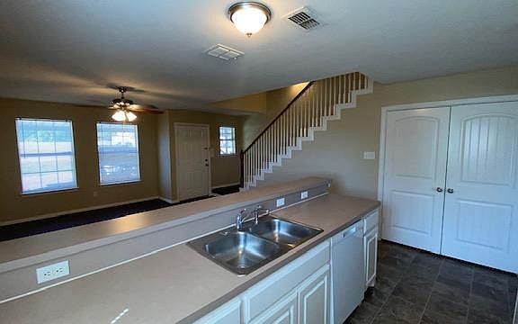 5th image of 7716 Stanley Ct #7716