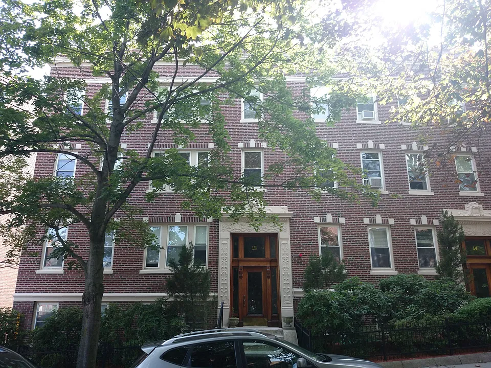 Building Photo 4
