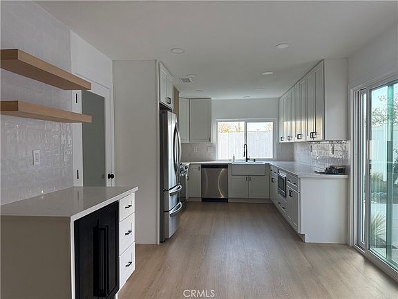 3rd image of 10172 Fallsvale Ln