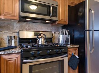 37 Oxford Cir #P, Belmont, MA 02478