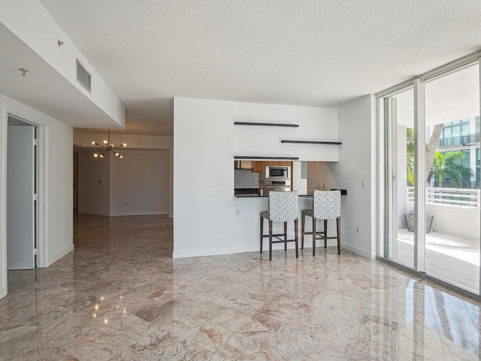 5970 Indian Creek Dr — Photo 3