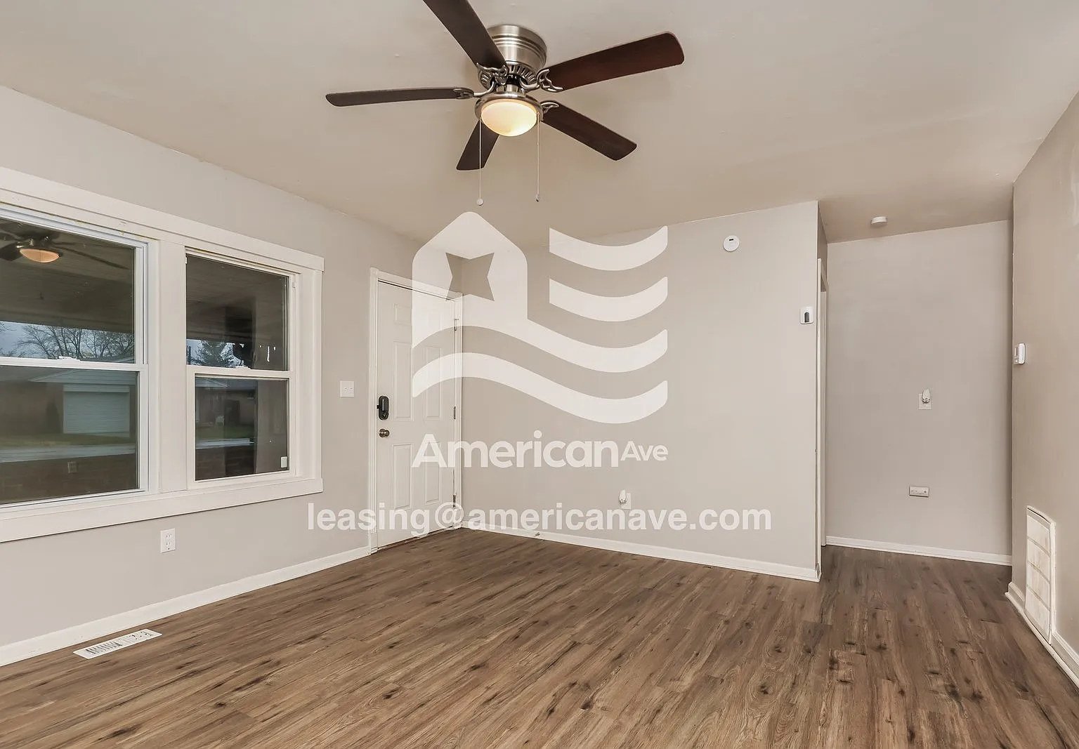 3 bed, 1.0 bath, 813 sqft, $1,125 — Photo 4