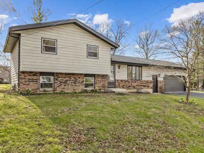 6N682 Roosevelt Ave, St Charles, IL, 60174