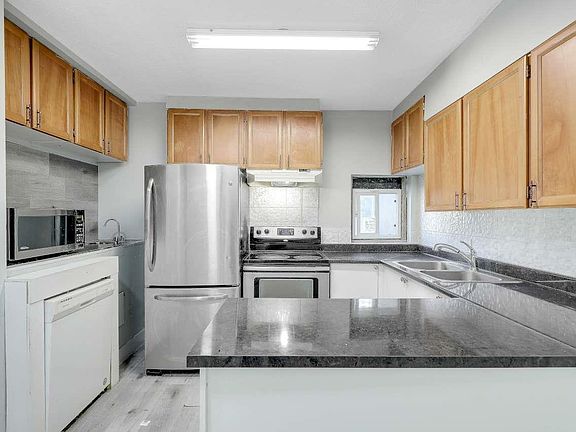 4th image of 6268 138th St