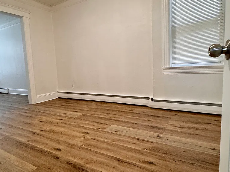 181 Princeton Ave #3 — Photo 9