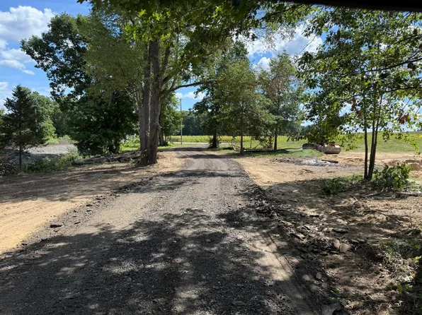 5555 128th Ave, Fennville, MI 49408