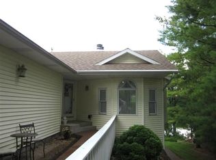 6 Lake Summerset Rd, Davis, IL 61019