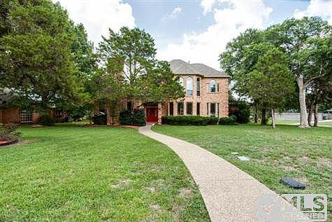 1st image of 800 Cobblestone Ct