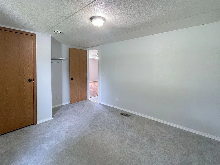 410 Crystal East Ave — Photo 12