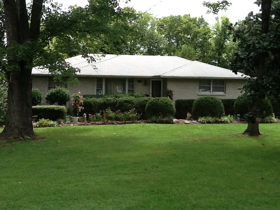1st image of 3231 Lakeshore Dr