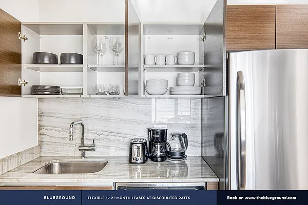 Rented by The Blueground | media 8