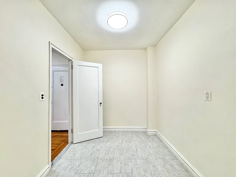 36-40 Bowne St #4B — Photo 12