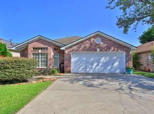 422 Cherry Laurel Dr, Tomball, TX 77375