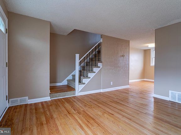 4th image of 625 Beech Ave