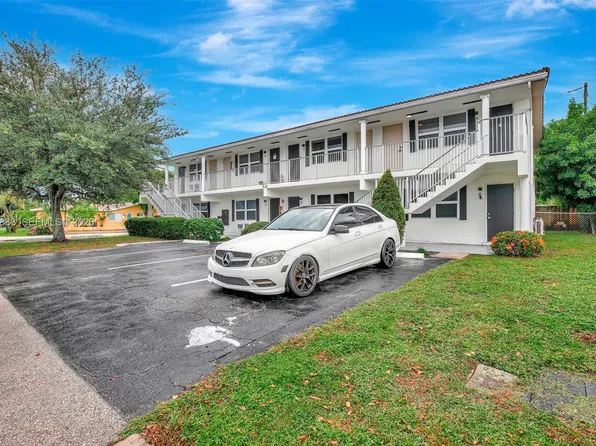 1520 NE 56th St #4, Fort Lauderdale, FL 33334