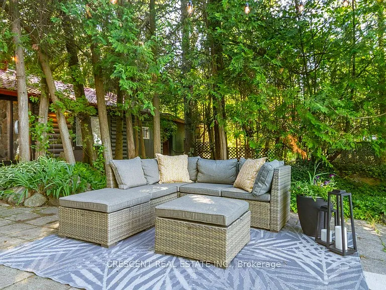 37 Georgian Manor Dr — Photo 32