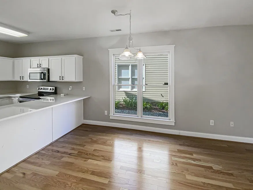 5404 Cary Glen Blvd — Photo 4