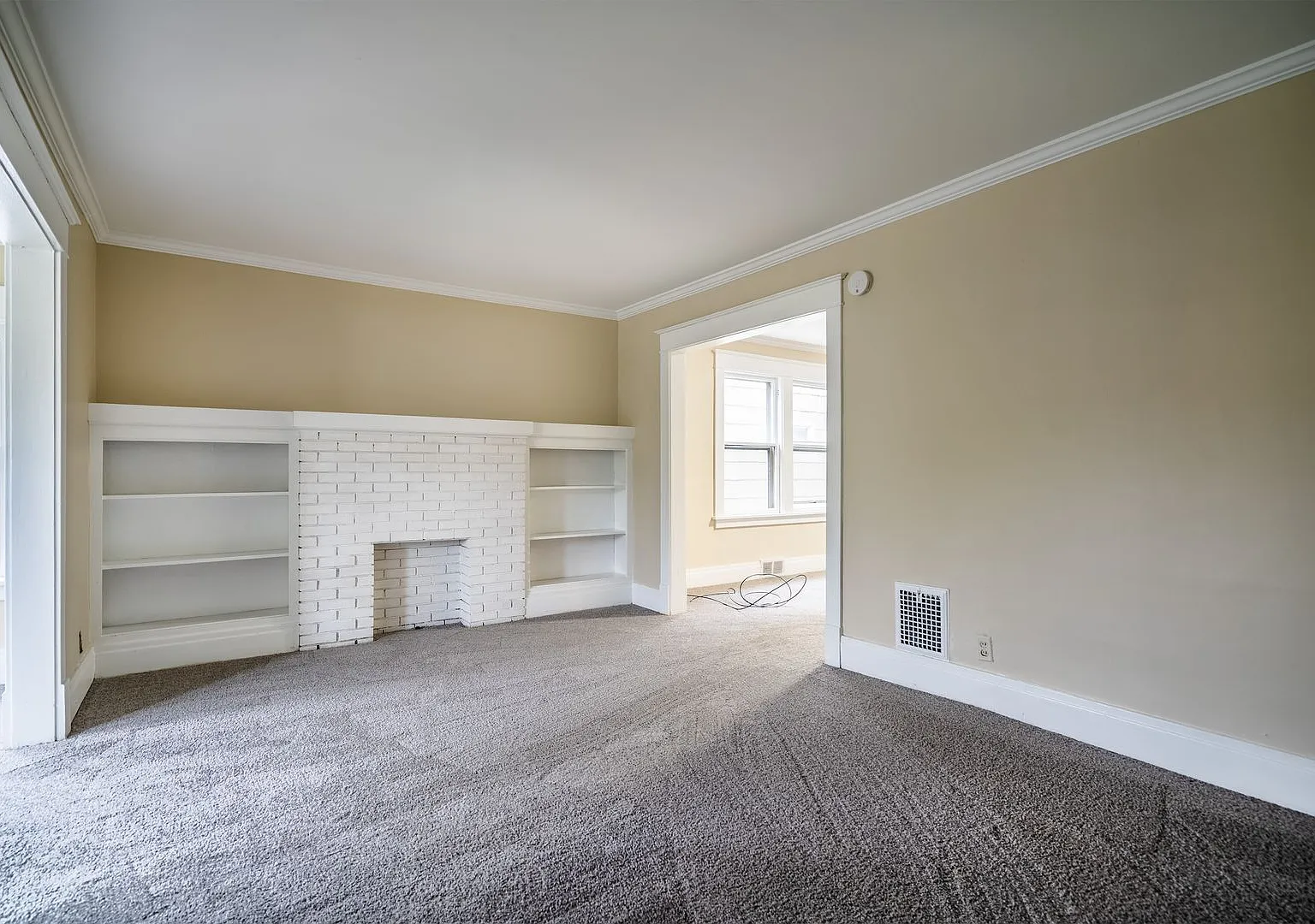 223 Virgil Avenue — Photo 2