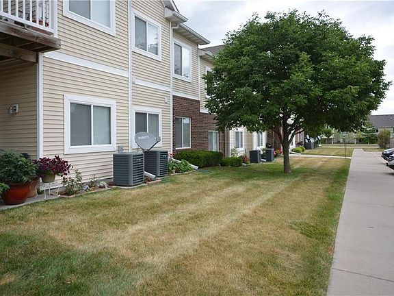 4th image of 10335 Norfolk Dr Unit 10