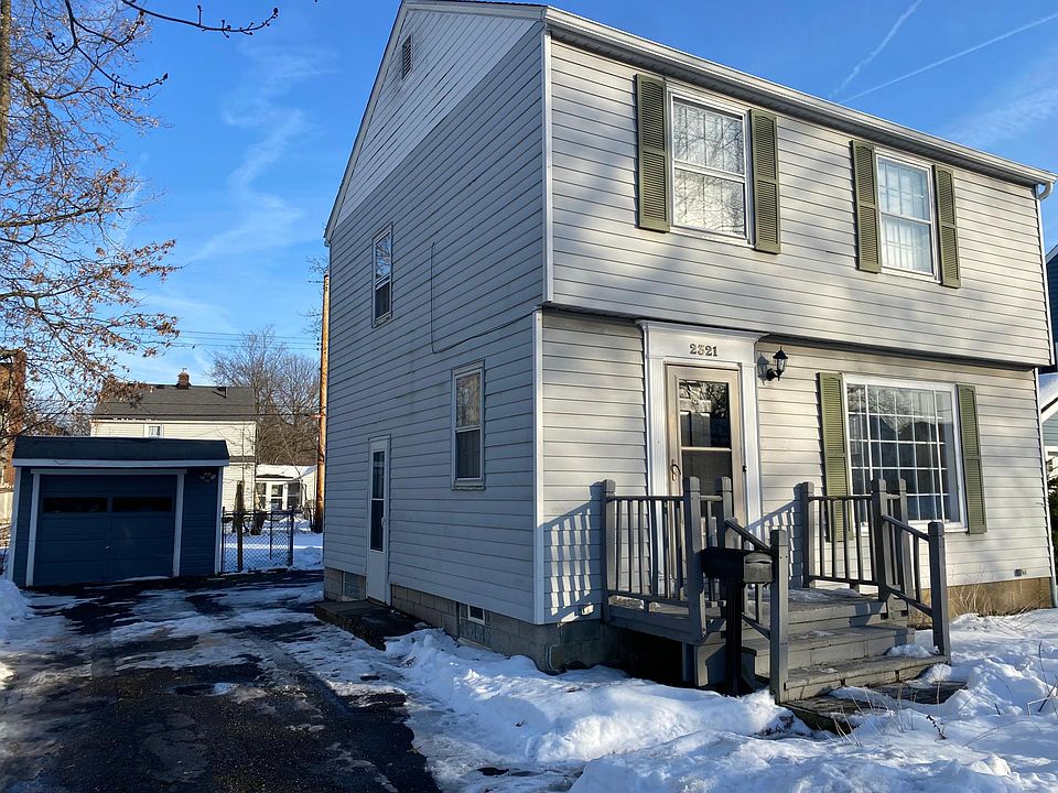 1st image of 2321 21st St
