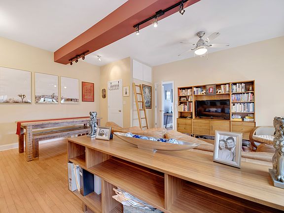 5th image of 2100 19th St NW #801