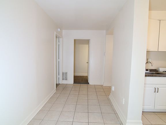 5th image of 126 Joliet St SW Unit C