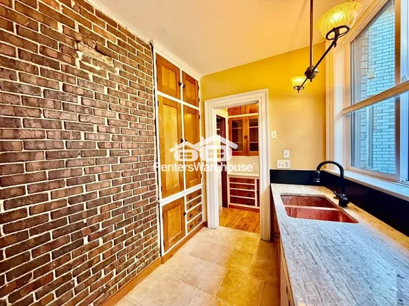 669 17th St #667, Des Moines, IA 50314