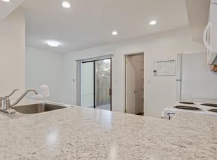 411 N Sea Ln NW APT B, Fort Walton Beach, FL 32548