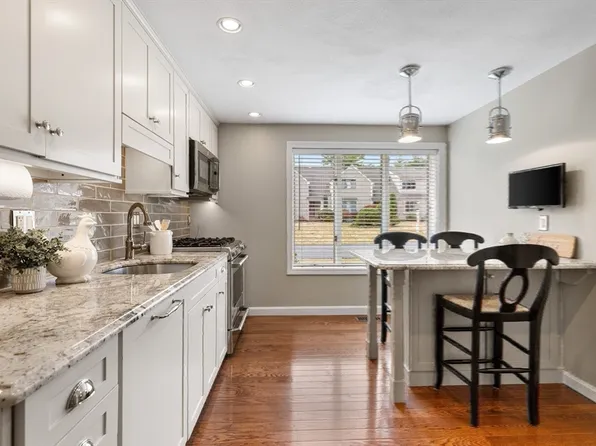 7 Wedge Ct Unit 7, North Reading, MA 01864